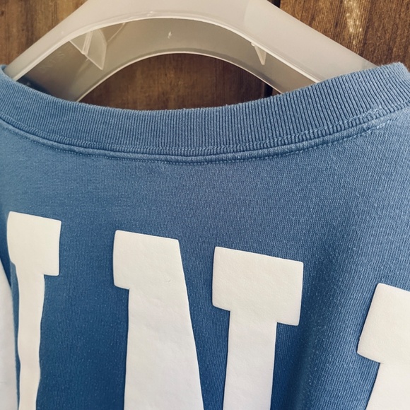 VS PINK Varsity Notch Neck Crew Pullover Sweatshirt Blue Colorblock Size M - Picture 16 of 16